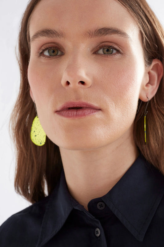 Elk Orga Hook Earring | Bronze