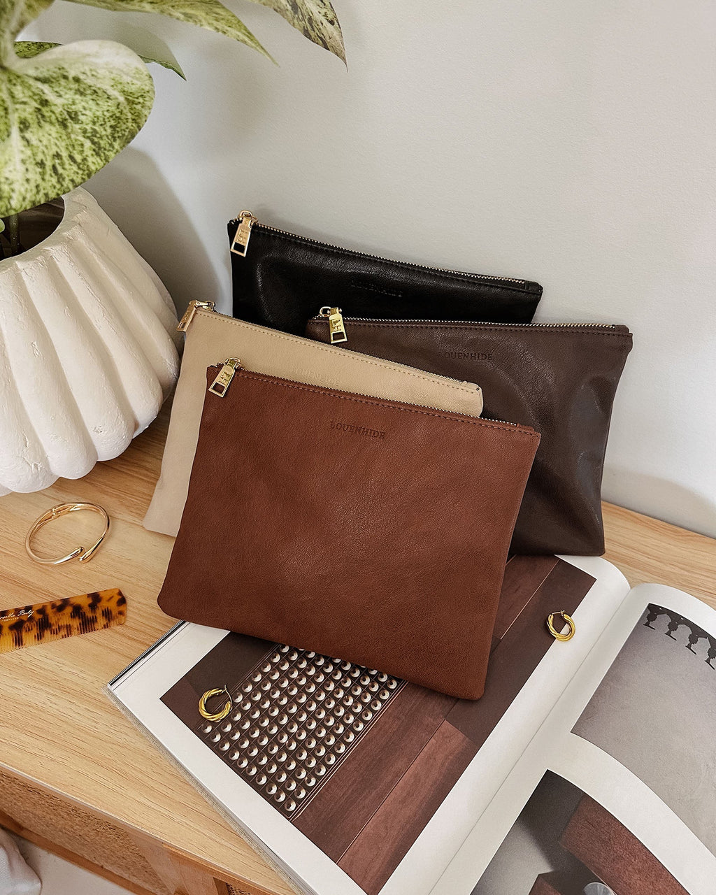 Louenhide Louie Pouch