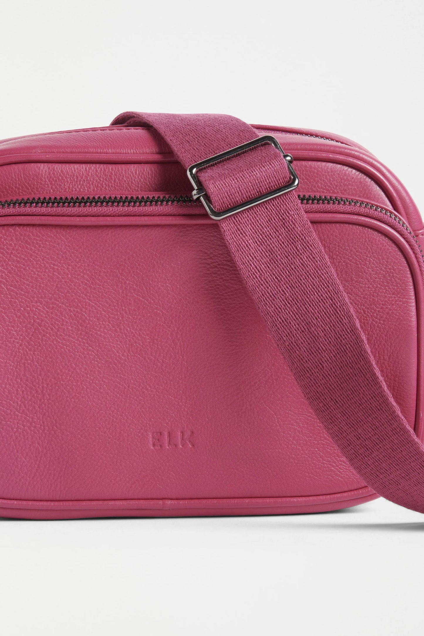 Elk Kassel Leather Crossbody Bag | Fuschia