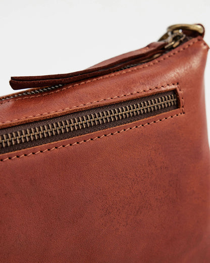 Juju & Co. Monterey Crossbody Cognac