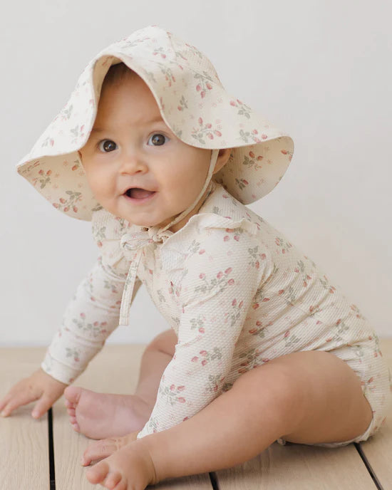 Quincy Mae Sun Hat UPF50+ - Strawberries